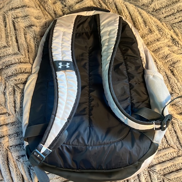 under armor backpack - Picture 2 of 2